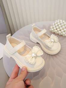 1 双婴儿平底鞋、儿童乐福鞋、舞鞋，带珍珠蝴蝶结和钩环，舒适休闲 - 米色 - 查看 1