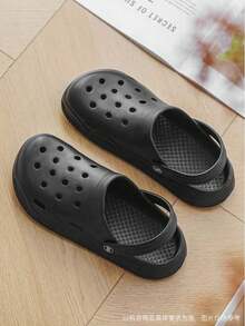 Sandali alla moda e traspiranti, nuove scarpe da esterno per uomo con fori, suola morbida e chiusura, sandali unisex da giardino e da spiaggia