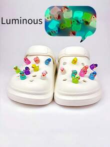 Little Duck With Sun Hat