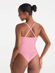 XLLAIS 女士简约纯色交叉露背弹力运动健身吊带背心，休闲夏季款 - 亮粉紅色 - 查看 5