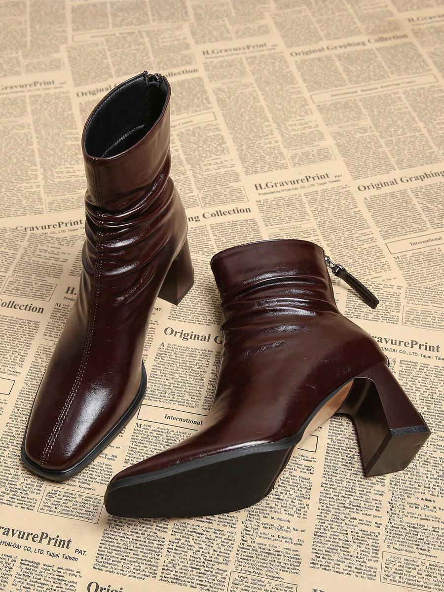 2025年高品质热销秋季新款女鞋褶皱设计优雅靴子粗跟高跟鞋方头秋冬女士踝靴百搭时尚