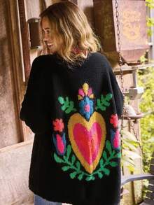 Cardigan tricoté à manches longues de mode pour femmes en automne et hiver, motif en forme de cœur, modèle ample, style décontracté polyvalent et doux, convient pour les voyages quotidiens et les déplacements. Chandail en laine pour femmes en automne. - Noir - Voir 2