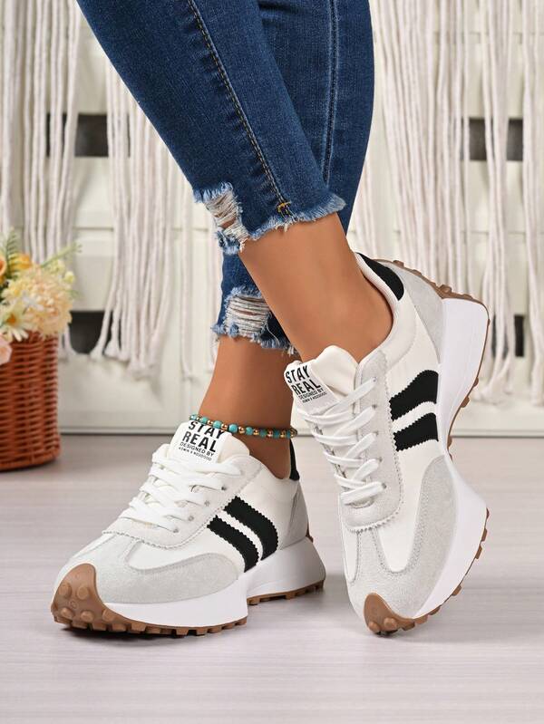 Tênis casual branco feminino, cano baixo, leve, antiderrapante, resistente ao desgaste, salto baixo, bico redondo, respirável, com cadarço, adequado para esportes ao ar livre, primavera/outono