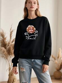 Blusa feminina de manga comprida personalizável (chapéu não incluso). Personalize com sua imagem favorita e crie uma peça exclusiva. Esta blusa personalizada e com design único é perfeita para o dia a dia, passeios, esportes e diversas outras ocasiões. É o presente ideal para familiares, amigos e aniversários.