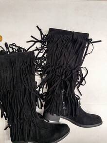 STYLEE FOOTWEAR SHOES FOR WOMEN Knee-High Boots With Layered Fringes, Modern And Bohemian Design Ideal For Autumn And Winter, Versatile Women's Footwear That Combines With Dresses, Skirts And Tight Pants, Perfect For Daily Use, Casual Events And Looks With Personality, Offering A Perfect Fit And Long-Lasting Comfort, A Current Style That Brings Movement And Distinction To Any Outfit. Estimated Delivery: 1-3 Business Days (Peninsula) - 黑色 - 查看 7
