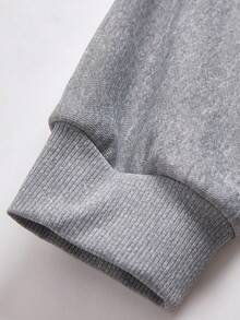 Set de 2 piezas de ropa deportiva para niños, chaqueta con parches a rayas minimalista con puños acanalados y pantalones con cordón, otoño/invierno - Gris - Ver 6