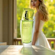 Jafra Navigo Femme Eau de Toilette 50 ml para mujer | Fragancia fresca, femenina y moderna con notas florales y frutales | Aroma versátil para uso diario o ocasiones especiales | Presentación práctica ideal para regalo o colección | Perfume original Jafra que resalta tu estilo y personalidad con elegancia y frescura - Verde - Ver 5