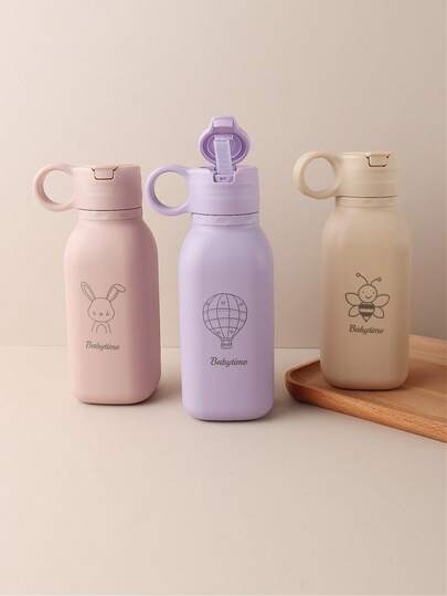 Pai pentru bebeluși cu model personalizat de nume, 450 ml | Sticlă de apă personalizată din silicon cu capac rabatabil | Cană sport portabilă pentru copii mici | Cadou drăguț pentru fiică/fiu | Veselă personalizată pentru bebeluși, Multifuncțională, Decorativă, Cu litere, La modă, Modernă, Colorată, Adorabilă, Casual, Personalizată, Unică, Cadou ideal pentru el/ea, Special de Halloween, Modă pentru întoarcerea la școală, Cadou de Ziua Mamei