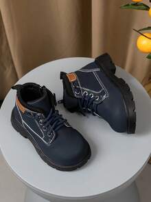 Sepatu bot ankle keren untuk anak laki-laki dengan kombinasi warna biru tua, resleting samping, dan desain bertali, cocok untuk dipakai di luar ruangan dan pakaian musim gugur/musim dingin. - Navy Blue - View 6