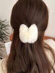 Delicate And Compact ~ A Popular Rabbit-Hair Hairpin For Women In Autumn And Winter, With A Bun On The Back Of The Head As An Embellishment, A High-End Hair Claw Ladies' Hair Clips, Hair Claw With A Niche Design Sense, The Favorite Hair Accessory For Party Christmas, Students And White-Collar Workers Hair Accessories Fall Claw Clip Autumn Hair Clutch Plush Accessories For Vacation Outfits Woman