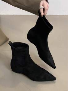 2025 Autumn/Winter New European & American Simple Suede Flat Sock Boots, Fall, Winter, Autumn, Pointed Toe Flat Heel Slim Ankle Boots For Women - Black - View 1