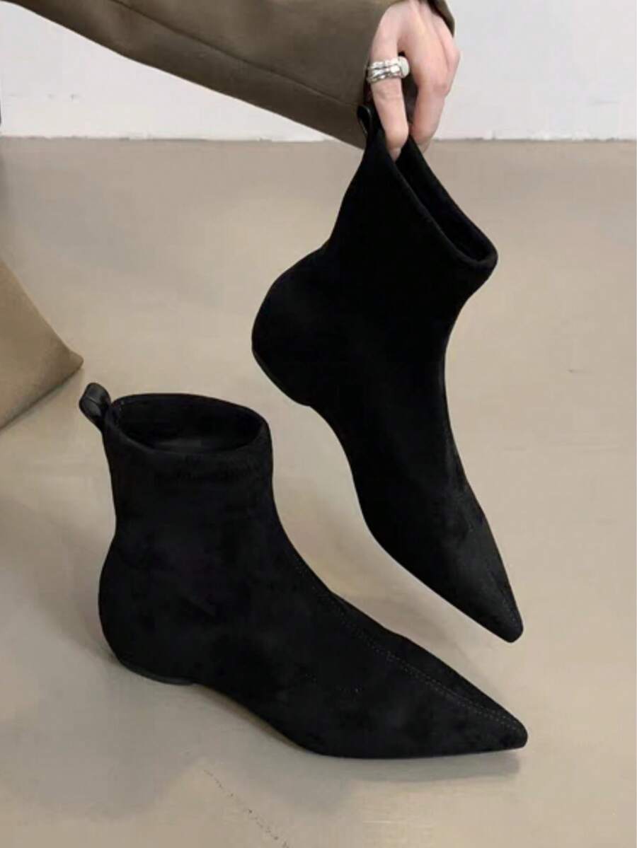 2025 Autumn/Winter New European & American Simple Suede Flat Sock Boots, Fall, Winter, Autumn, Pointed Toe Flat Heel Slim Ankle Boots For Women - Black - View 1