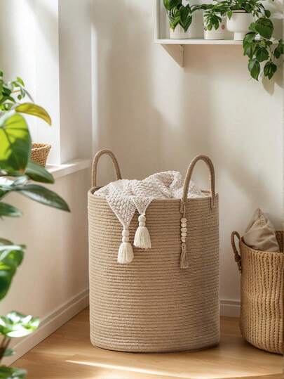 1 pieza Cesta de almacenamiento tejida a mano con cuentas de madera, nueva con asa, caja de almacenamiento tejida, cesta de lavandería de ratán, cesta de lavado, cesta de lavandería plegable, cesta de almacenamiento, cesta de ropa sucia para el baño, cesta de lavandería tejida con cuerda, cesta de lavandería para sala de estar/dormitorio, cesta de almacenamiento tejida, cesta alta de estilo bohemio, adecuada para almacenar mantas, juguetes, almohadas, toallas y artículos de guardería, hecha de material de yute.