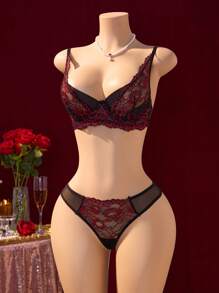 2PCS Women's Black And Red Semi Transparent Hollow Lace Floral Sexy Lingerie Set,Christmas Gifts, Lace Hem Women's Bra And Triangle Underwear, Daily Halloween Party Outfit