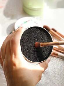 化妆刷清洁剂，用于快速清洁化妆工具，1 件换色眼影干洗盒以及海绵，可重复使用