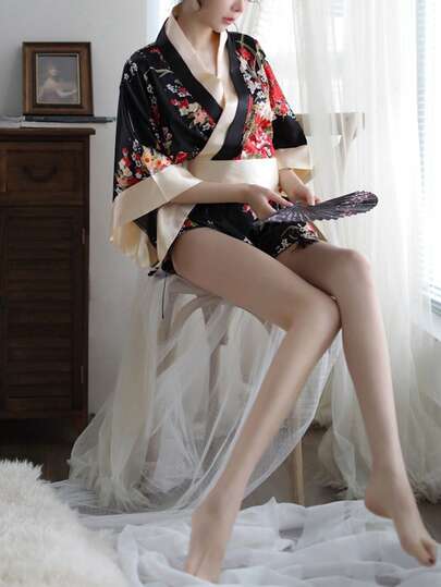 1 件女式传统日本和服风格服装，适合节日、庆典、情侣派对、角色扮演