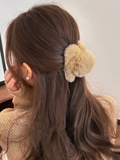 Delicate And Compact ~ A Popular Rabbit-Hair Hairpin For Women In Autumn And Winter, With A Bun On The Back Of The Head As An Embellishment, A High-End Hair Claw Ladies' Hair Clips, Hair Claw With A Niche Design Sense, The Favorite Hair Accessory For Party Christmas, Students And White-Collar Workers Hair Accessories Fall Claw Clip Autumn Hair Clutch Plush Accessories For Vacation Outfits Woman