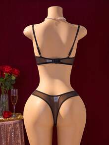 2PCS Women's Black And Red Semi Transparent Hollow Lace Floral Sexy Lingerie Set,Christmas Gifts, Lace Hem Women's Bra And Triangle Underwear, Daily Halloween Party Outfit