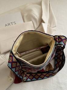 大容量时尚韩版流苏休闲包，2025新款多功能单肩斜挎包 - 紅色 - 查看 9