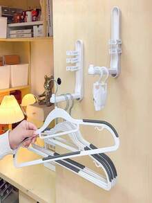 Organizador de perchas plegable de pared (1 pieza): Perchero ahorrador de espacio con ganchos para armario, fácil de instalar, plástico resistente, brazo ajustable de 90°, blanco. Organizador de armario | Perchero plegable | Almacenamiento de fácil instalación, organizadores y almacenamiento para armario, ganchos multiusos. - Blanco - Ver 2