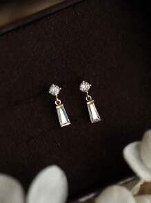 1 Par De Elegantes Y Nobles Pendientes De Lujo Para Mujeres Con Forma Cuadrada Y Piedra Artificial Chapados En Platino, Regalo Perfecto Para Citas