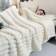 1 件加厚超大簇绒仿兔毛牛奶绒毛毯，乳白色，柔软绒毛，防静电，双面使用，用途广泛，可用于办公室午睡、沙发、旅行、空调，四季皆宜 - 白色 - 查看 10