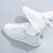 2025年新款女式厚底学院风小众学生休闲运动鞋，白色和绿色 - 白色 - 查看 6
