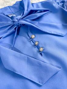 Women's Formal Blouse With Short Puff Sleeves And Bow No. 8 - 淺藍色 - 查看 2