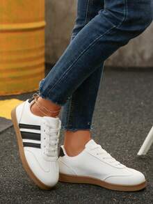 Hatastic 2025复古极简时尚豹纹低帮系带休闲运动鞋，女士圣诞礼物