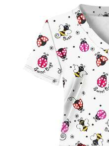 Colorful Sea Turtle Print, 2 Pockets, Women's Scrub Top, Comfortable T-Shirt For Healthcare Professionals - Soft, Breathable, Practical Uniform Suitable For Hospitals, Dental Clinics, Salons And Facilities, Nurse Workwear