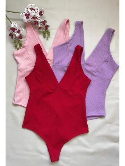 Kit Tres (3) Body Maiõ Feminino Elegante Decote V Frente e Trás Primavera Verão