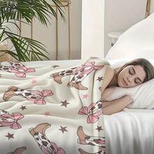 Retro Western Cowboy Theme, Cowboy Boots, Cowboy Hats, Cacti, Feather Design Patterns, Modern Home Style,Super Soft Flannel Printed  Blanket,As Birthday Gifts, Family, Wedding, Souvenir Blankets, Polyester Blankets Suitable For All Seasons, Washable, Machine Washable, Lightweight, Breathable, Comfortable, Warm, Unique, 280gsm For Him, Her Personalized Ideal Gifts For Her, Him, Family, Boyfriend, Girlfriend, Father, Family, Mother, Lover, Daughter, Son, Grandfather, Grandmother, Teacher,Doctor, Nurse,Friend, Classmate, Pet.Perfect Nap, Camping, Travel, Home, Daily Life, Office Decoration, Birthday, Anniversary, Valentine's Day, Thanksgiving, Graduation Season,Christmas, Halloween, Mother's Day, Father's Day, Wedding, New Year Gifts ,Sofa,Bed,Car,Bedroom,Living Room,Office,  Outdoor Camping, Beach,Wall Decoration - 多色7 - 查看 6