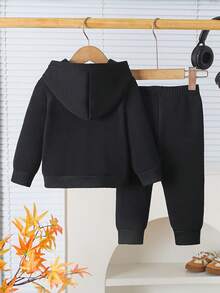 2pcs/Set Baby Boy Casual Fashion Outfit, Hooded Sweatshirt With "DADDY'S MINI" Print + Outdoor Pants, 0-3 Years Old