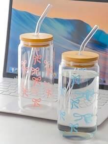 1 Stück 16oz transparenter Kaffeebecher mit rosa Schleifen Muster, inklusive Bambusdeckel und Strohhalm, große Kapazität für unterwegs, geeignet für Sommer und Winter, Geburtstags-, Feiertags- und Weihnachtsgeschenk, Glaswasserflasche, Becher, Eiskaffe Becher, süßes Produkt
