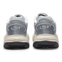 MLB Unisex Casual Cargo Chunky Sneakers, Lightweight & Comfortable Daily Casual Shoes, 3ASHW075N-50SIS - Silver - View 5