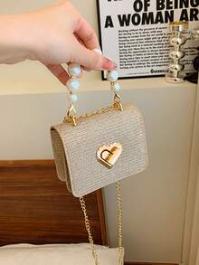 这款时尚闪亮的迷你心形手提包采用磁扣设计，是晚宴场合的完美之选。其独特的设计使其成为一款百搭别致的单肩/斜挎包，适合日常使用。这款高品质手提包有多种颜色可选，是斋月期间的必备时尚单品，也是馈赠亲友的理想之选。 - 時尚愛心 - 查看 13