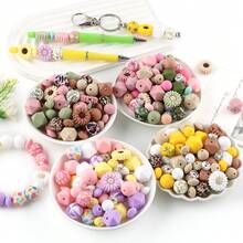 136 件/盒，珠宝制作套件，多色向日葵硅胶珠，以及 15 毫米硅胶圆珠、14 毫米硅胶六角珠和 12 毫米硅胶豆珠混合在一起，可用于 DIY 手工手链、圆珠笔、串珠钥匙扣、背包吊坠等。硅胶材质坚固耐用，可作为礼物赠送 - 彩色 - 查看 4