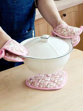 2 件心形隔热手套、爱心烤箱手套、隔热垫、加厚耐热厨房手套和垫子、耐热厨房配件、加厚隔热垫、微波炉手套，适用于烹饪、烘焙、烧烤