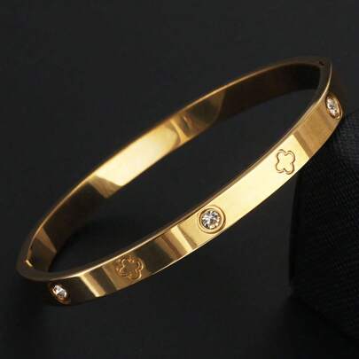 EMERY ROSE Vòng tay hoa may mắn bằng thép không gỉ mạ vàng 18K, món quà thanh lịch dành tặng nàng vào ngày lễ tình nhân