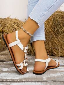 1 Pair Women's New Fashion Flat Sandals, Solid Color Plaid Geometric Pattern, PU Leather, Hollow Out, Rivet Decor, Beach & Resort, Spring/Summer - White - View 7