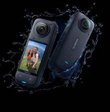 Insta360 X4 是一款功能强大的 360 度运动相机，适用于视频博客和数码摄影。 - 黑色 - 查看 8