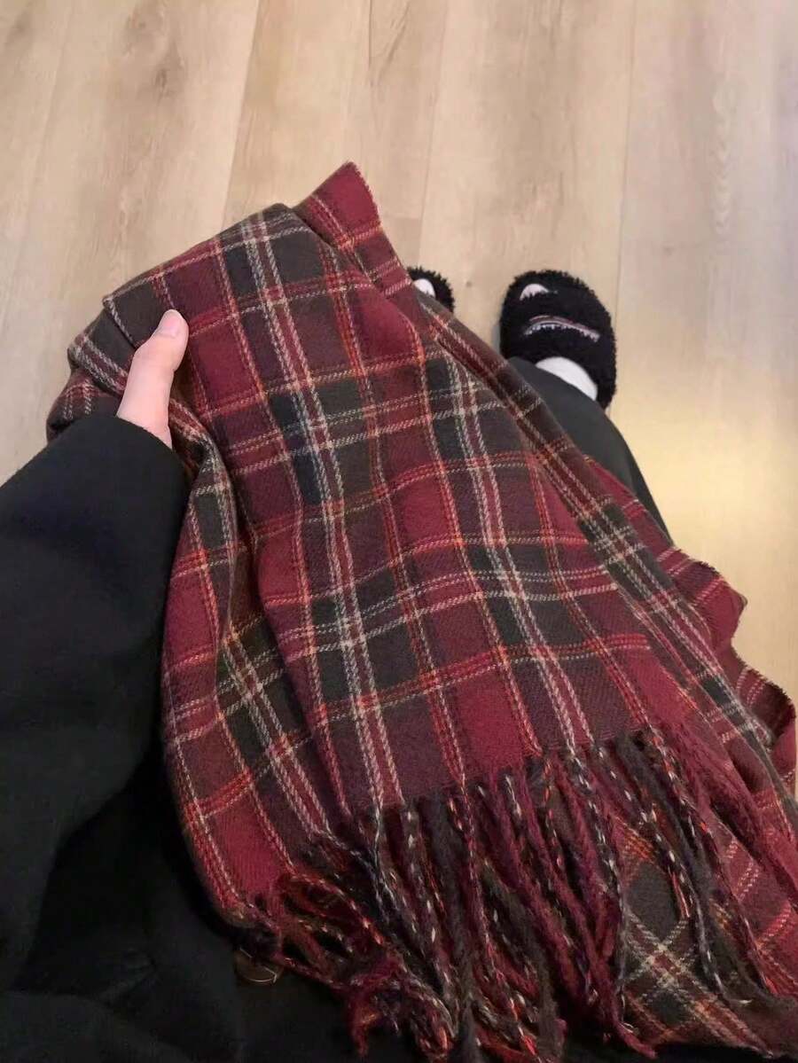 1 Piece Of Plaid Tassel Warm Casual Simple Knitted Women's Scarf Neck Scarf Couple Neck Scarf Suitable For Autumn And Winter Use - 紅酒黑加侖 - 查看 1