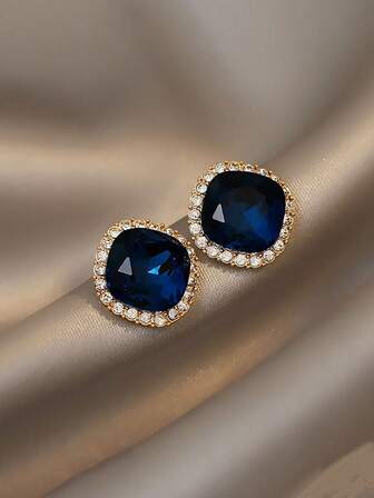 1 Pair Elegant Geometric Square Stud Earrings, Suitable For Women Wear For Holidays And Daily