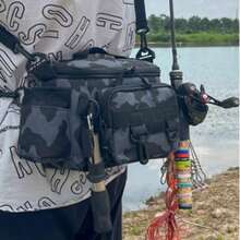 1 件多隔层防水渔具包，迷彩和几何图案 - 纯色可选，拉链开合，肩带。非常适合户外徒步、露营和存放渔具，户外钓鱼包