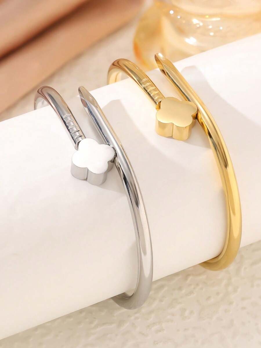 Vòng tay hoa may mắn bằng thép không gỉ mạ vàng 18K, món quà ý nghĩa dành tặng cô ấy vào ngày lễ tình nhân