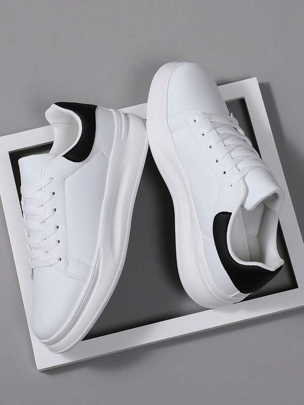 Neue Herren Skaterschuhe, modischer koreanischer Stil, Ganzjahres Sportschuhe, stilvolle atmungsaktive weiße Schuhe, flache Skaterschuhe, vielseitige Sneaker im 2000er Jahre Stil, Valentinstag Ideen