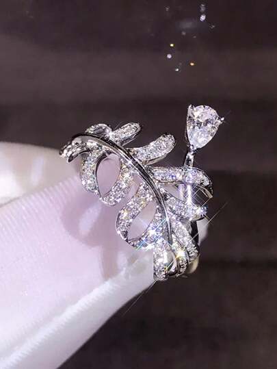 1枚立方氧化锆叶子可调节戒指，适合作为派对饰品和生日礼物，青少年适用