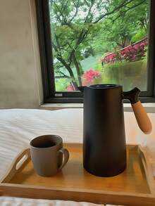 【北欧Ins风】1L大容量保温水瓶24H持久制冷制热双层真空玻璃内胆家用热水瓶便携式防漏办公室水壶木柄无需用电适用于冷热饮品房车露营野餐办公室旅行咖啡壶 - 1pcs - 查看 4