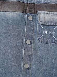 1 件装年轻男孩休闲牛仔夹克，印有 Trust 字母，舒适日常穿着，秋冬新品