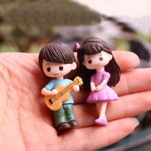 2pcs/Set Mini Boy Girl Guitar Sweet Lovers Couple Figurines Craft Fairy Dolls Valentine's Day Wedding Accessories Home Decor